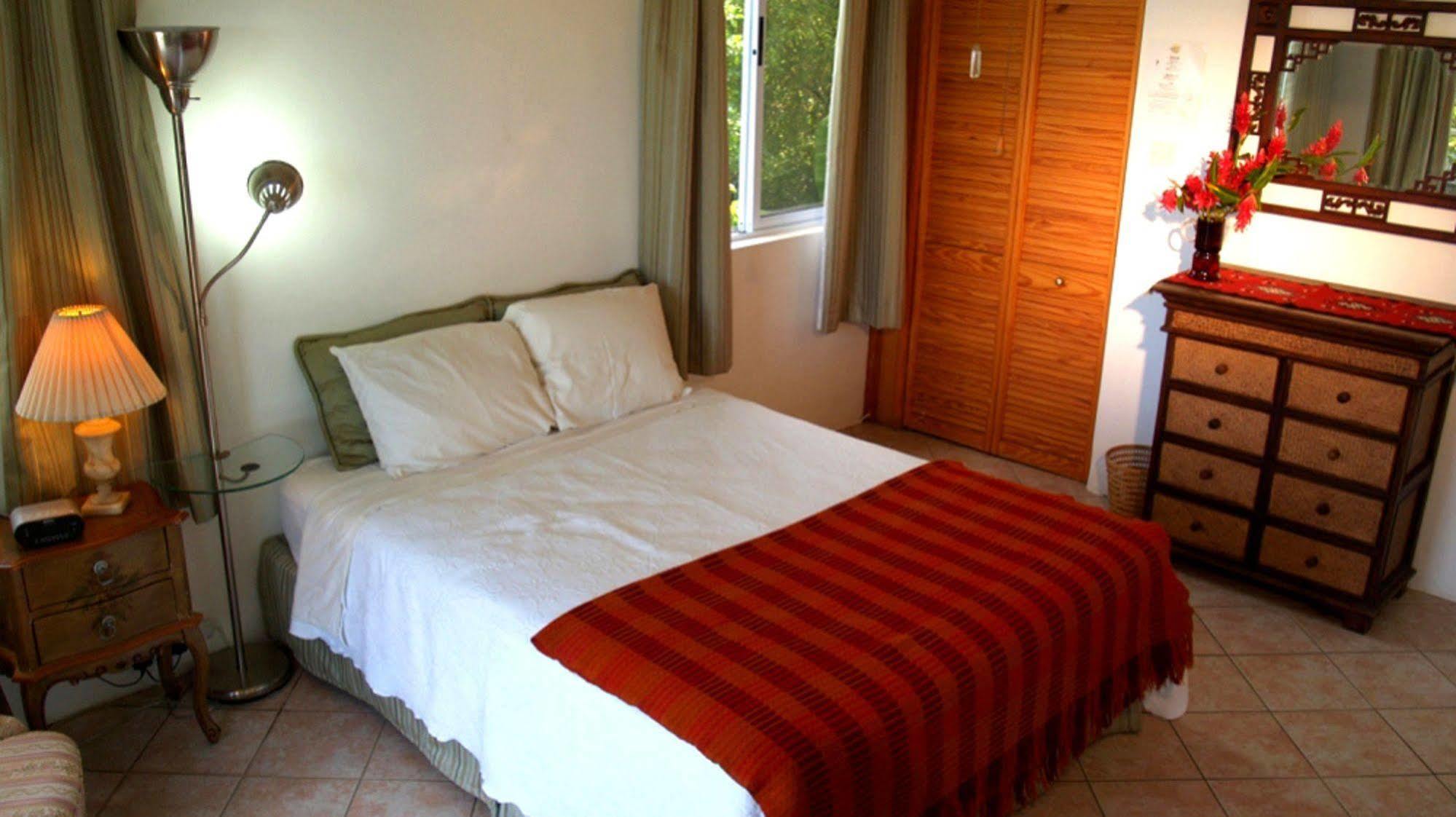 Bed and Breakfast Nature'S Paradise Marigot-Bucht Exterior foto